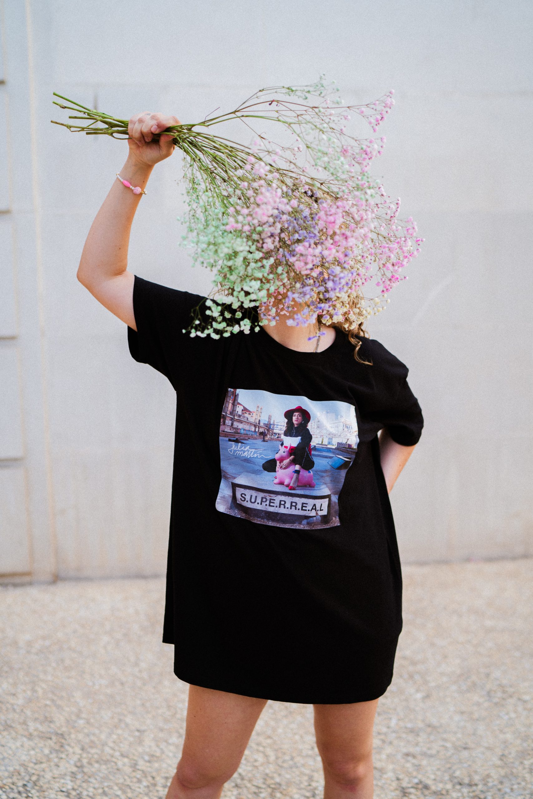 Camiseta Negra S.U.P.E.R.R.E.A.L (Cover Edition)