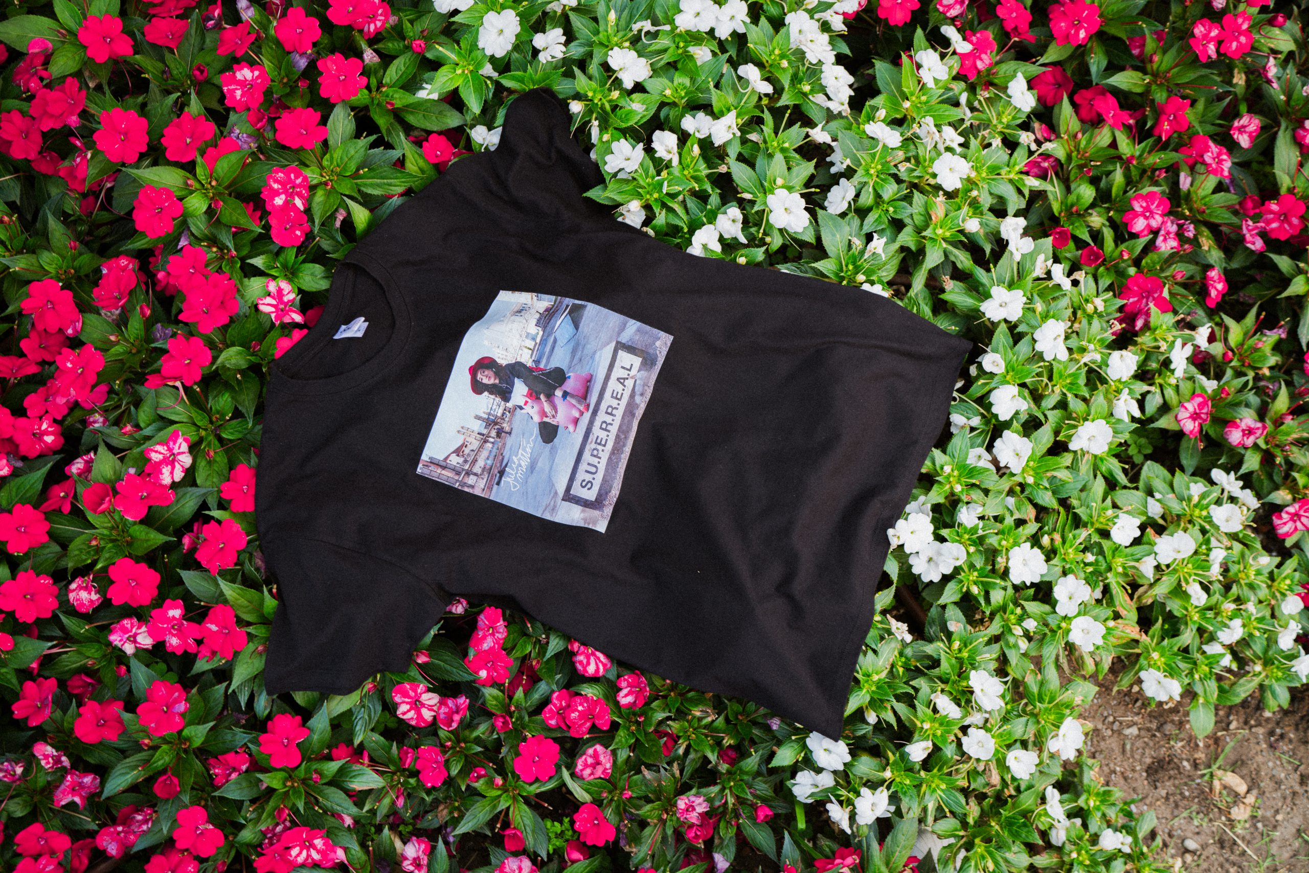 Camiseta Negra S.U.P.E.R.R.E.A.L (Cover Edition) - Imagen 2
